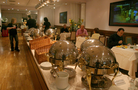 GOSTINCI ILUSTRACIJA 06 FOTO LJUBO VUKELIČ