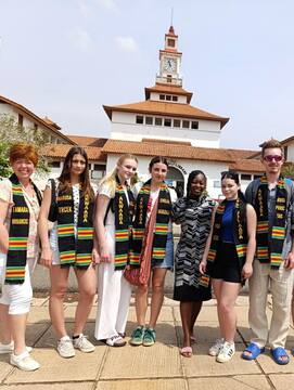 Darilo - izvezeni šali z našimi imeni