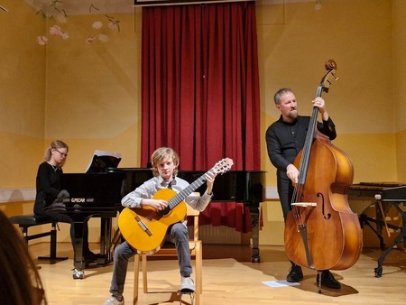 Družine muzicirajo 2025