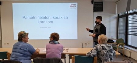 delavnica uporabe pametnih telefonov za starejše