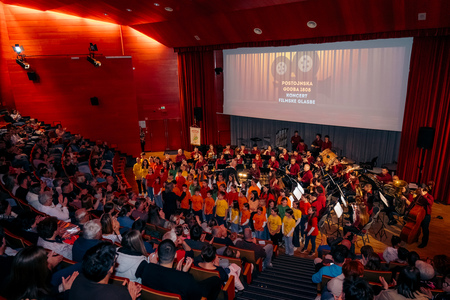 koncert Postojnske godbe 1808 z gosti