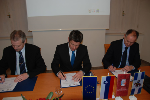 Podpis pogodbe z izvajalcem nadzora Elita IB, Ivom Blaževičem