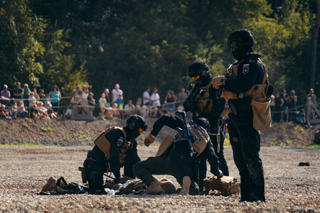 PVZ-Zgodovikend-2025__A678030_BeGR8-Media_Vnaprej