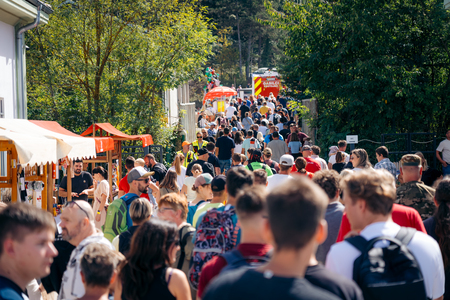 PVZ-Zgodovikend-2025__7RV0819_BeGR8-Media_Vnaprej