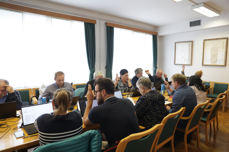 251002-obcinska-seja-pivka-02