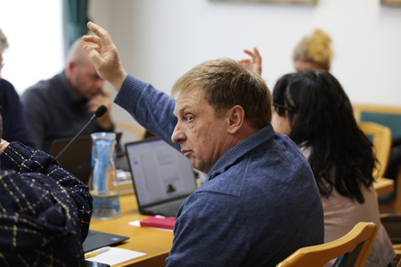 251002-obcinska-seja-pivka-06