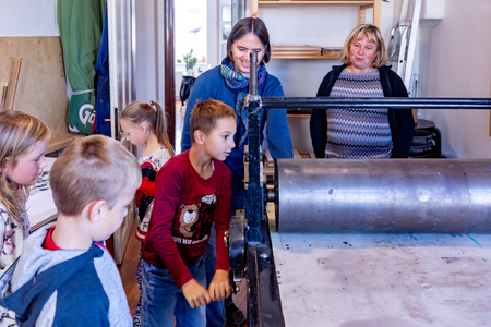 HKP_likovna_delavnica_ucenci_os_2025-44