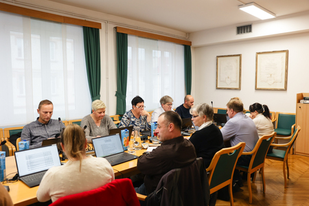 251113-20-obcinska-seja-pivka-03