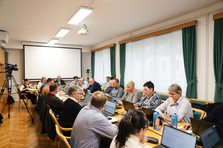 251113-20-obcinska-seja-pivka-04