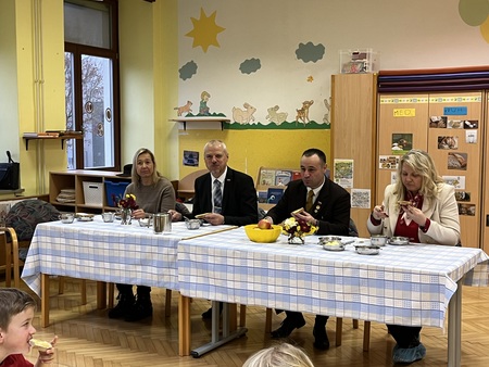 Tradicionalni slovenski zajtrk v vrtcu Pivka