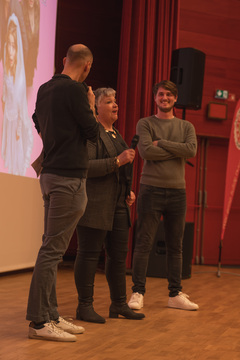 Radio_94-8_marec_v_kinu-7