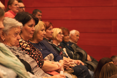 Radio_94-8_marec_v_kinu-17