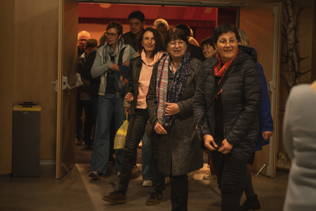 Radio_94-8_marec_v_kinu-22