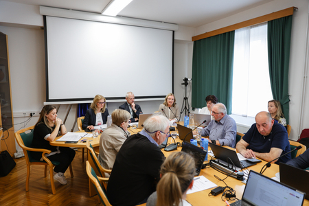 260409-23-obcinska-seja-pivka-foto-blaz-lencek-08