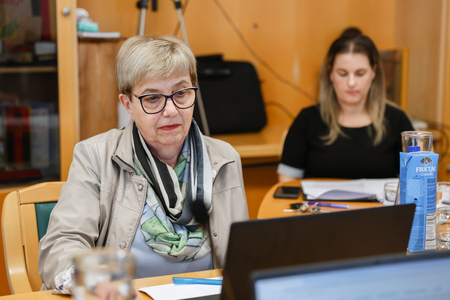 260409-23-obcinska-seja-pivka-foto-blaz-lencek-16