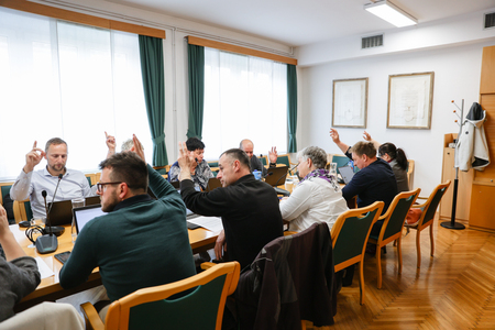 260409-23-obcinska-seja-pivka-foto-blaz-lencek-30