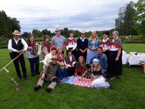 36461366_118254342418233_2527023340942524416_o